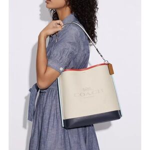 Coach Mollie Bucket Bag
